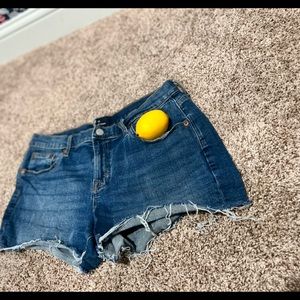 GAP cutoff denim shorts